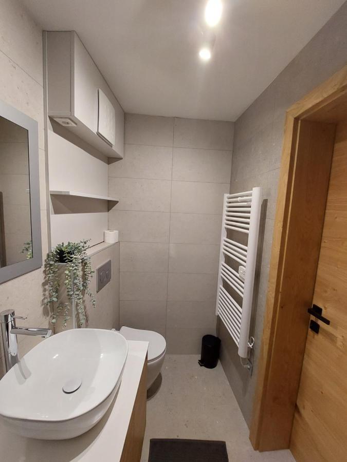 Casa Gray Apartment โคเปร์ ภายนอก รูปภาพ