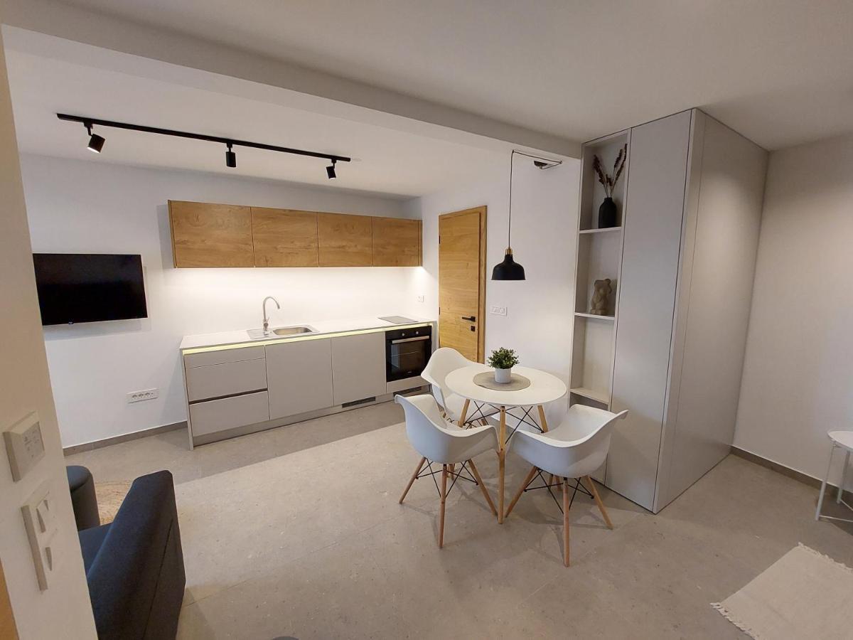 Casa Gray Apartment โคเปร์ ภายนอก รูปภาพ