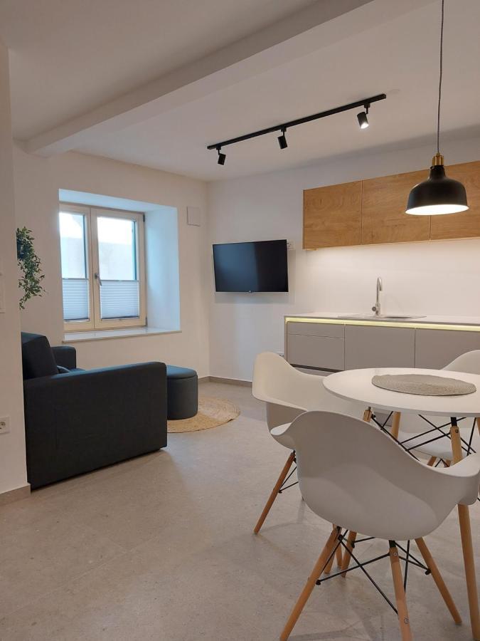 Casa Gray Apartment โคเปร์ ภายนอก รูปภาพ